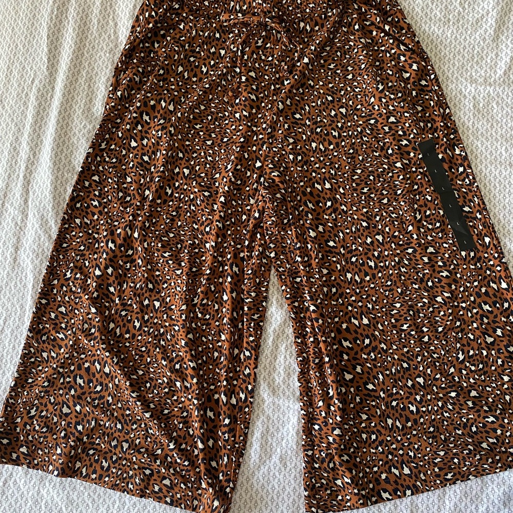 Crop flare cheetah pants